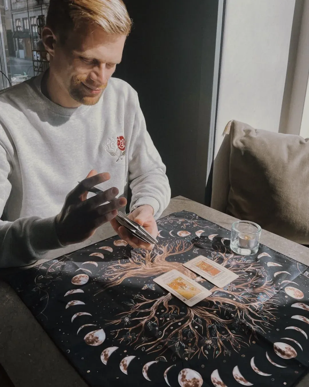 Tarot Card Reading - What Is It?